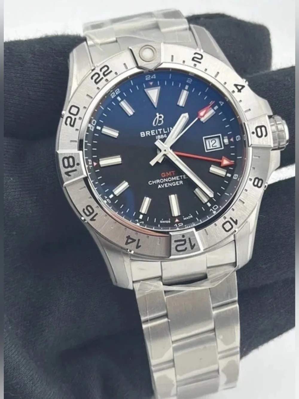 2026 Breitling Avenger GMT 44mm Brand New W/ Box & Papers!